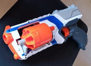 Pistolas y Rifles Nerf + Accesorios