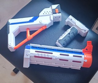 Pistolas y Rifles Nerf + Accesorios