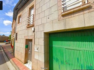 Casa pareada en venta en Cacabelos