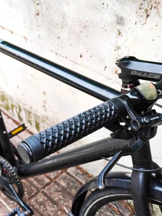 Bicicleta Urbana Cube Hooper Negra