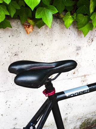 Bicicleta Urbana Cube Hooper Negra