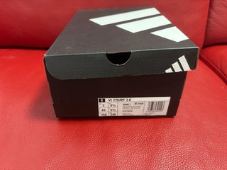 Scarpe Adidas Court N. 40