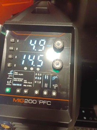 Soldadora Jasic MIG200 PFC