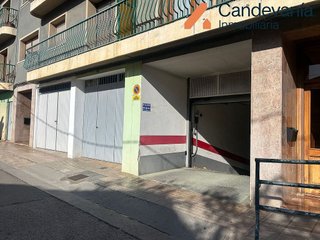 Garaje en venta en Zuera