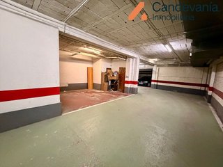 Garaje en venta en Zuera