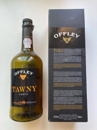 VINO OPORTO. Bottiglie vuote e scatola OFFLEY Tawny.