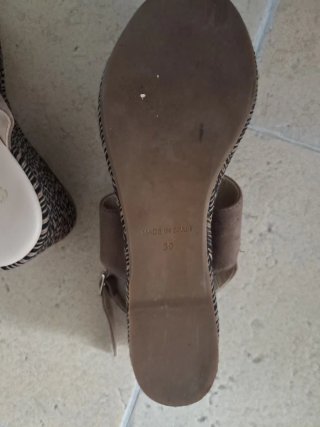 Sandalias cuña beige y marrón