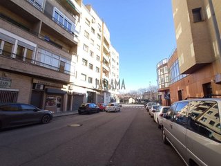 Local comercial en venta en Griseras - Gardachales en Tudela