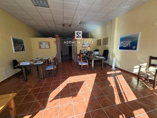 Local comercial en venta en San Luis de Sabinillas en Manilva