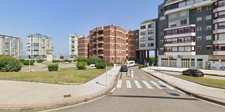 Garaje en venta en Castrillón