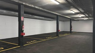 Garaje en venta en Castrillón