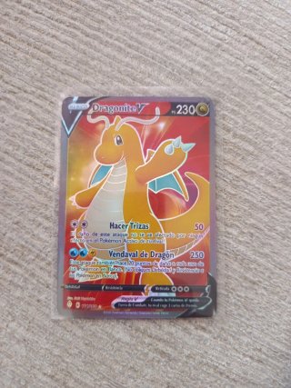 Carta Pokémon Dragonite V 230 PS