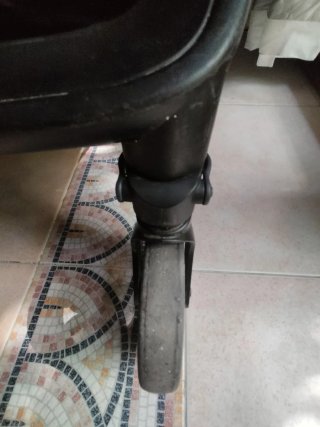 Silla de paseo Joie Pact negra