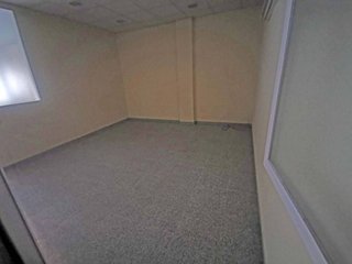 Local comercial en alquiler en Cappont en Lleida