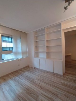 Oficina en alquiler en Les Tres Torres en Barcelona