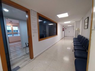 Oficina en alquiler en Les Tres Torres en Barcelona