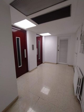 Oficina en alquiler en Les Tres Torres en Barcelona