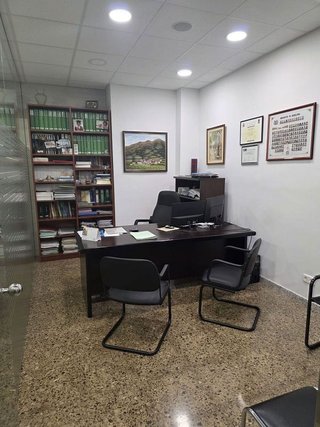 Local comercial en alquiler en Can Vidalet en Esplugues de Llobregat