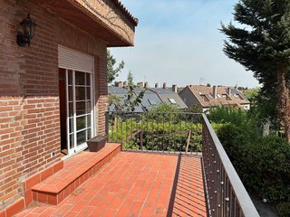 Casa pareada en alquiler en Zona Estación en Pozuelo de Alarcón