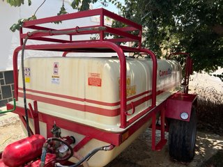 Cuba Campo Sur 2500L con bomba Ilemo