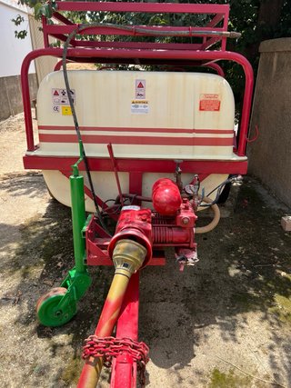 Cuba Campo Sur 2500L con bomba Ilemo