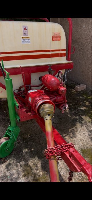 Cuba Campo Sur 2500L con bomba Ilemo