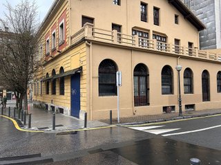 Local comercial en alquiler en Centro - Mendibil - Santiago en Irun