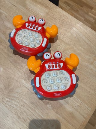 Juego infantil cangrejo ALE-HOP con luces y sonido