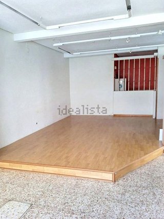 Local comercial en alquiler en San Isidro - Los Almendros en Alcalá de Henares