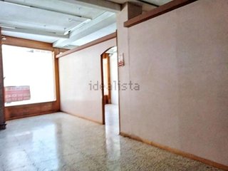 Local comercial en alquiler en San Isidro - Los Almendros en Alcalá de Henares