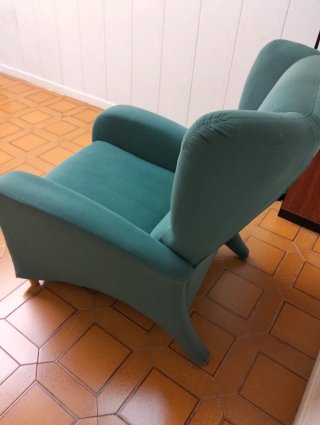 Sillón relax manual verde.