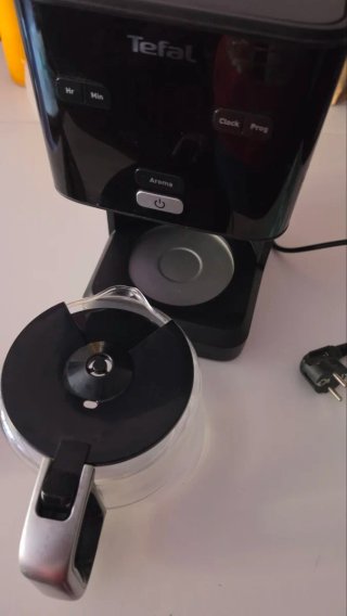 Cafetera Tefal Negra