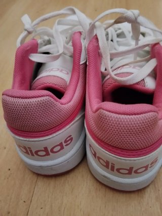 Zapatillas Adidas Niña Hoops Talla 38