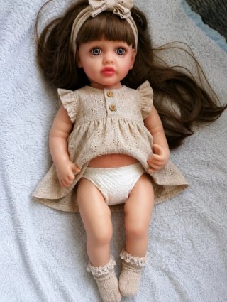 Muñeca Reborn realista niña