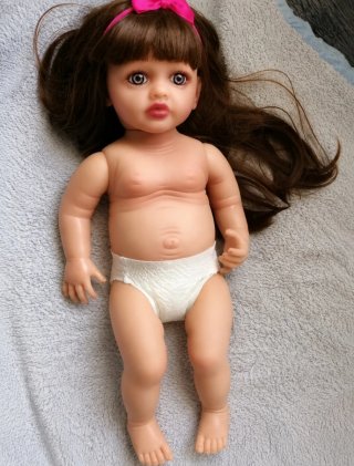 Muñeca Reborn realista niña