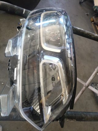 Faro delantero Jumpy 4 / Vivaro