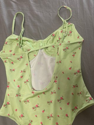 Body floral verde y rosa