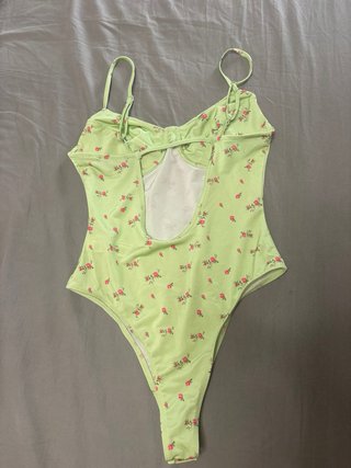 Body floral verde y rosa