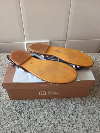 Sandalias CORINA Marrones y Multicolor