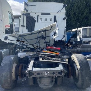 82148692 peldaño plataforma renault t-series