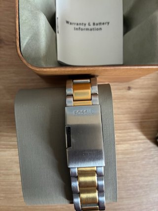 Reloj Fossil Dorado y Plateado