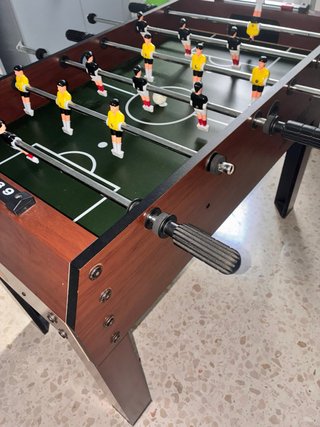 Futbolín de madera