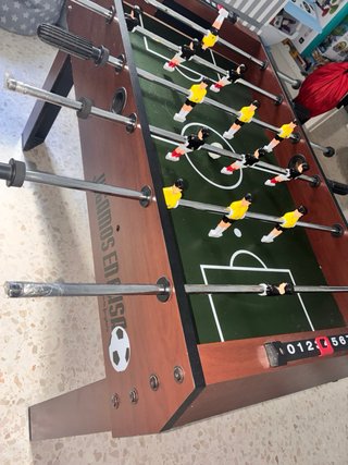 Futbolín de madera