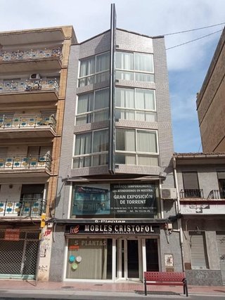 Edificio en venta en La Torre en Valencia