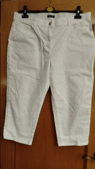 Pantalón capri blanco mujer