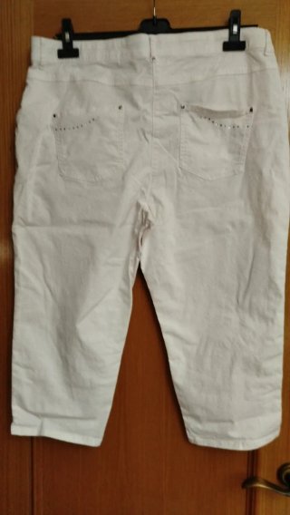 Pantalón capri blanco mujer