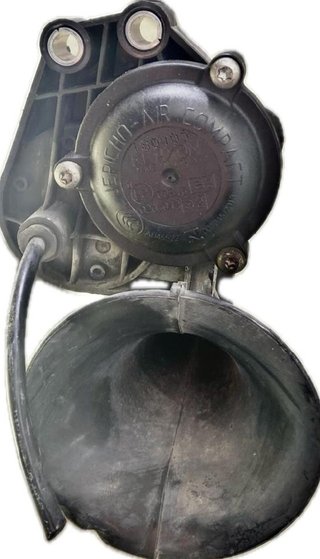 Bocina aire renault 22054097 t-series