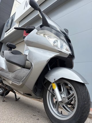 Aprilia Atlantic 125 2006 revisada