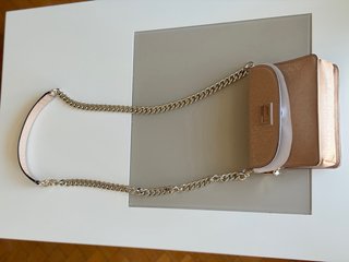 Bolso Guess Beige Cadena