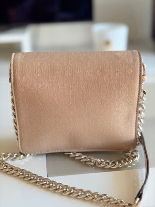 Bolso Guess Beige Cadena